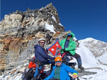 Yala Peak climb